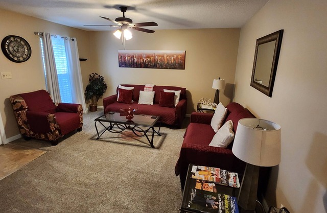 Country Home in Oak Grove