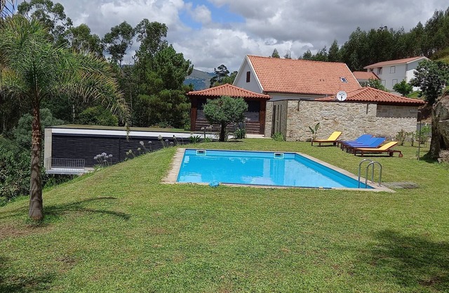 Country house with private pool 2 min. from Ecovia