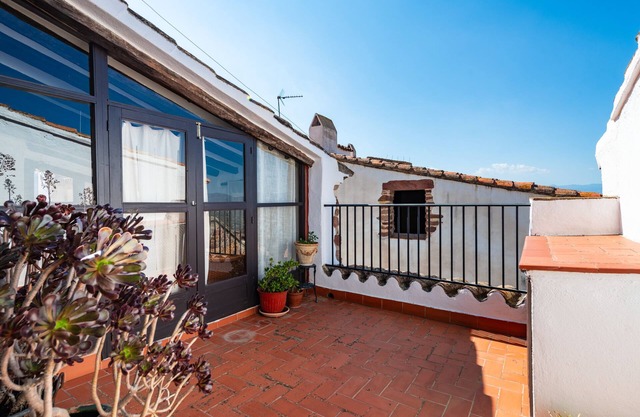 Finca 'Casa Retiro Vilafames' mit Bergblick, privater Terrasse und Klimaanlage