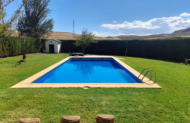 Finca "Complejo Cortijo Rural El Puntal" mit Bergblick und Privatem Pool