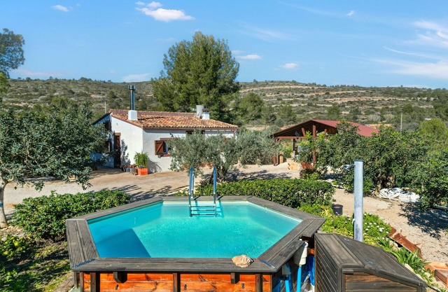 Finca 'El Castellet De L'Ocaive' mit Bergblick, Wi-Fi und Klimaanlage