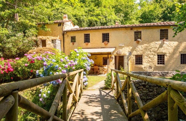 Landhaus in Marliana mit 2 Schlafzimmern 5 Schlafplätzen