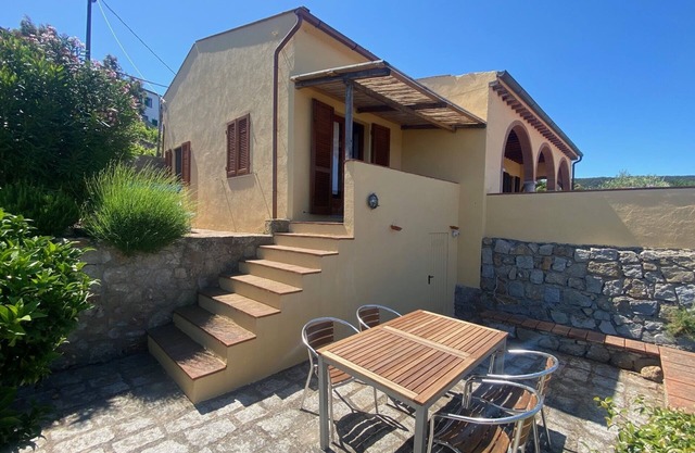 Landhaus Gabbiola / 180° Meerblick / Sonnenuntergang/ Appartement 30 qm