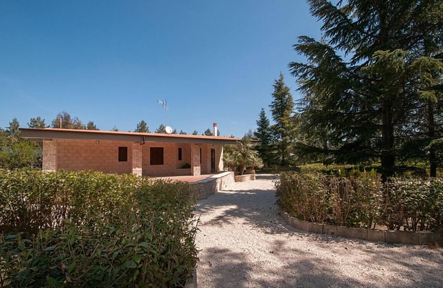 Landhaus mit Blick auf Castel del Monte