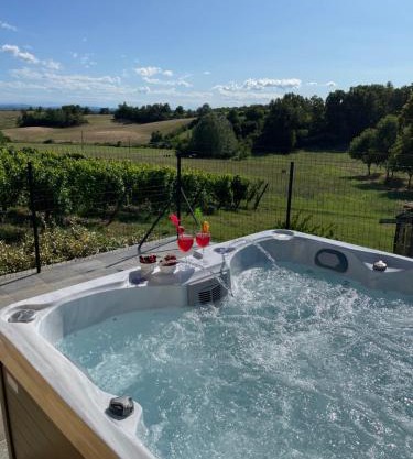 Country House Pais - Relax in jacuzzi tra i vigneti