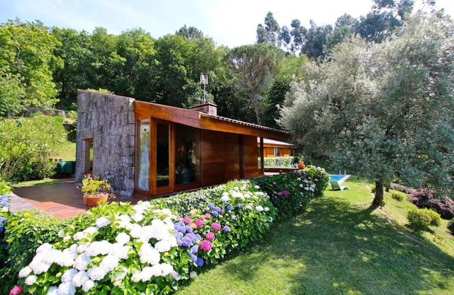 Country house with garden and swimming pool near Caminha