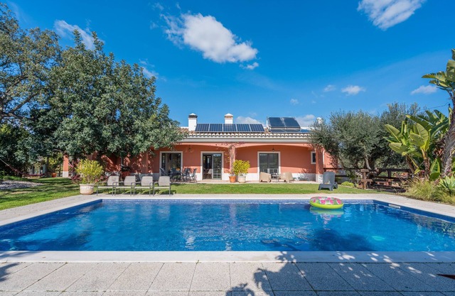 Finca 'Quinta Dos 4 Ventos' mit privatem Pool, Wi-Fi und Klimaanlage