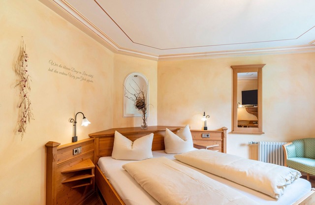 Landhauszimmer 'Wachtelnest' mit Bergblick und WLAN
