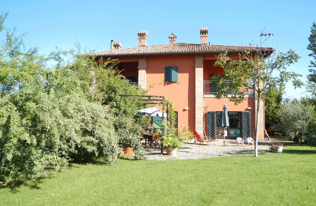 Haus mit Garten und Parkplatz, OASIS vorschlagen 2 Schritte von BOLOGNA