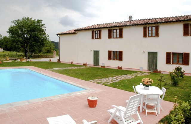 Landhaus mit privatem Pool in den Hügeln von Siena (in der Nähe von Monticiano)