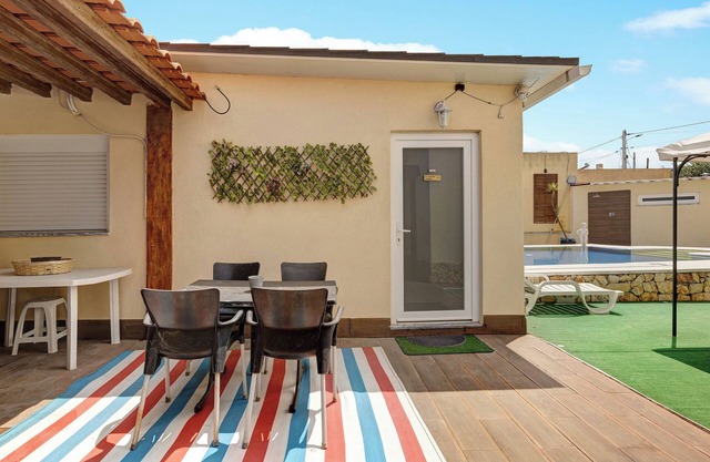 Ferienhaus 'Zen Village Amarela' mit Gemeinschaftspool, WLAN und Klimaanlage