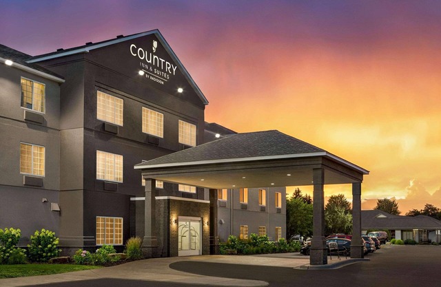 Country Inn & Suites by Radisson, Stillwater, MN