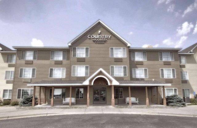 Country Inn & Suites by Radisson, Elk River, MN