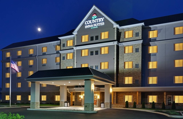 Country Inn & Suites by Radisson, Buffalo South I-90, NY