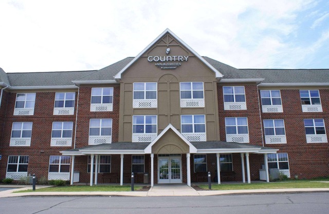 Country Inn & Suites by Radisson, Lansing, MI