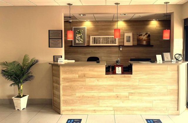 Country Inn & Suites by Radisson, Midway - Tallahassee West