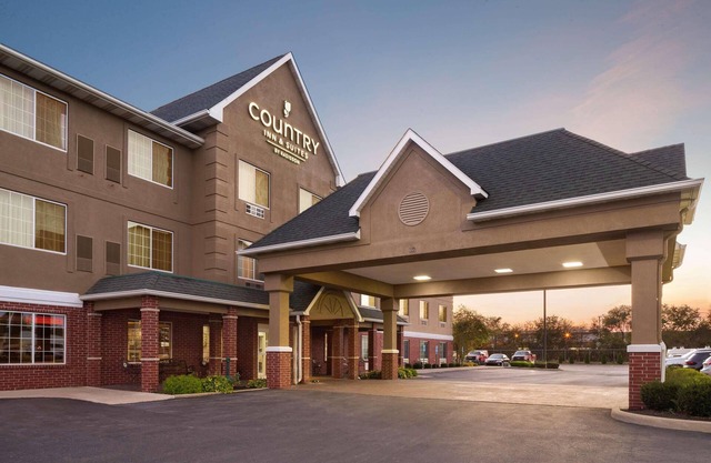Country Inn & Suites by Radisson, Lima, OH