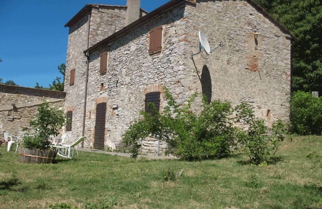 Typisches Landhaus - MONTEROTONDO MARITTIMOHaus mit Garten