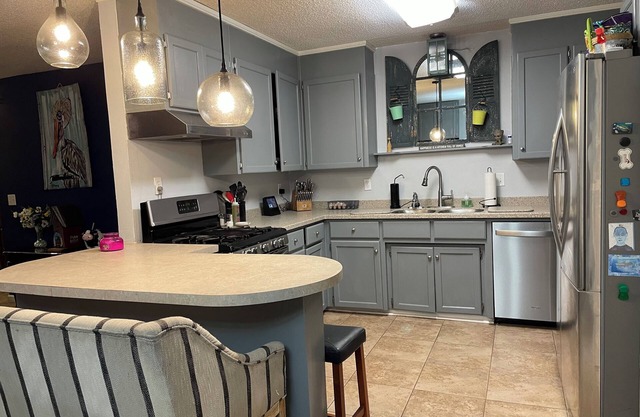 Country living, 45 mins to the beach on acreage.