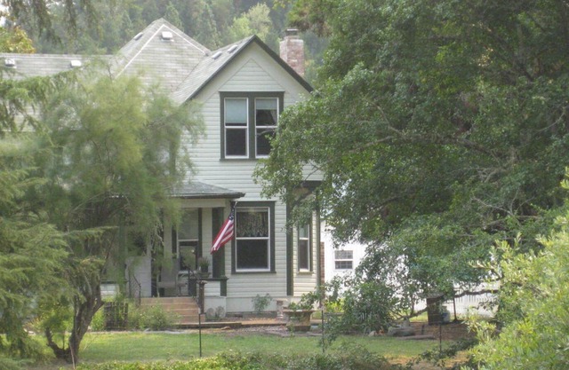 Country Living, Stadt den Komforts in den ländlichen Heart Of The Land Of The Umpqua