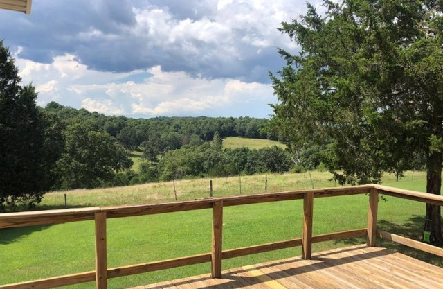 “Country Living” Near Norfork Lake