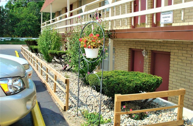 Country Meadow inn