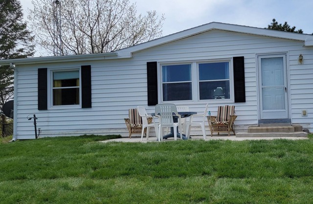 Lake View Home, 2 car garage & 5-minute Walk to Private Lake Frontage and Dock.
