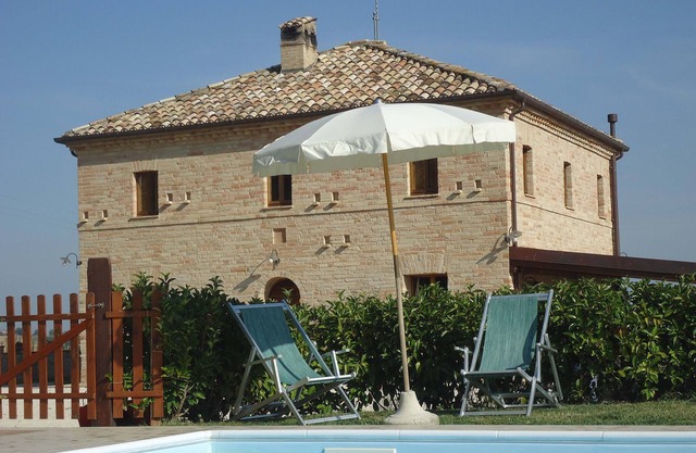 Country side Villa, stunning view, family-friendly in your total privacy.
