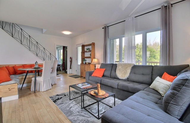 Country style house - 2500 sf. - 4 floors