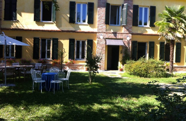 Schönes Bauernhaus zwischen Langhe und Monferrato 6-15 Personen. Neujahr min. 4 Nächte