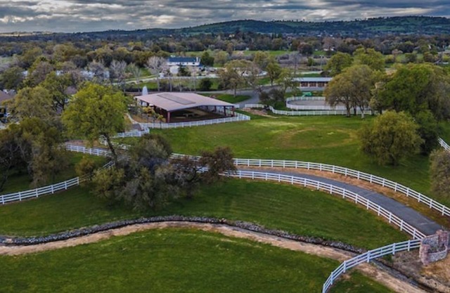 CountryRanchWeddings GuestHouse