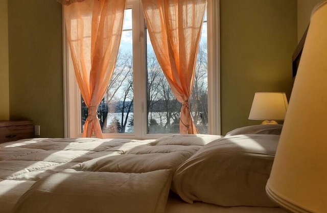 County Greenside Lakeview Resort(Greenpoint Lodge)