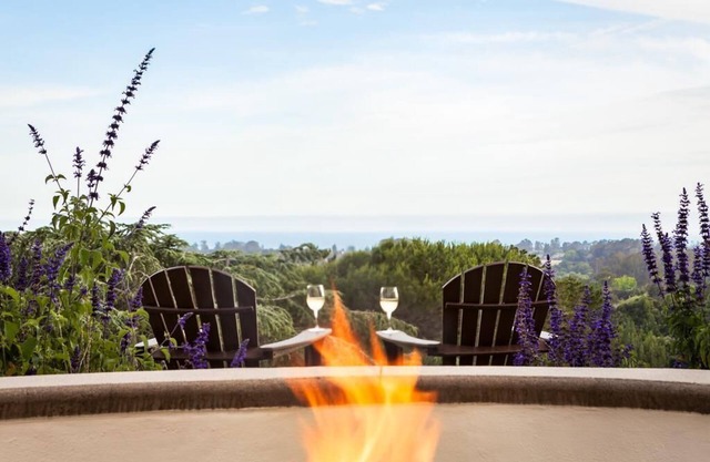 Couple Nature Retreat | Spacious Suite w/ Resort View | Outdoor Pool Access