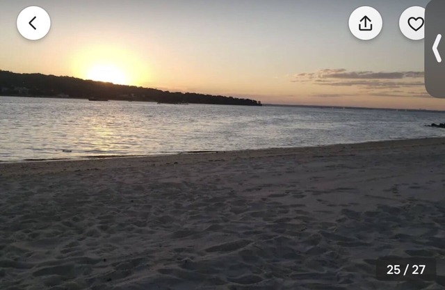 Couple or kid friendly room in home with fire pit super close to fire Island ⛴️