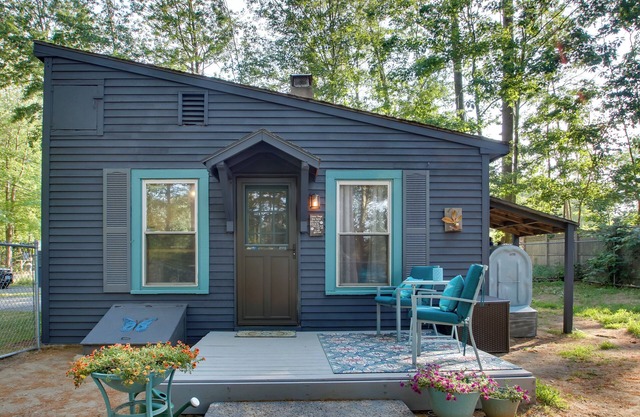 Couple's Glamping Getaway on Bonny Eagle Pond