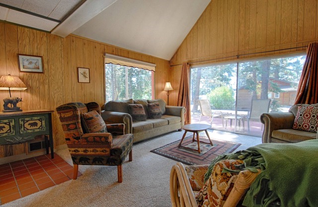 Tahoe Vista Kabine mit einem Schlafzimmer mit Loft ~ Property # 215