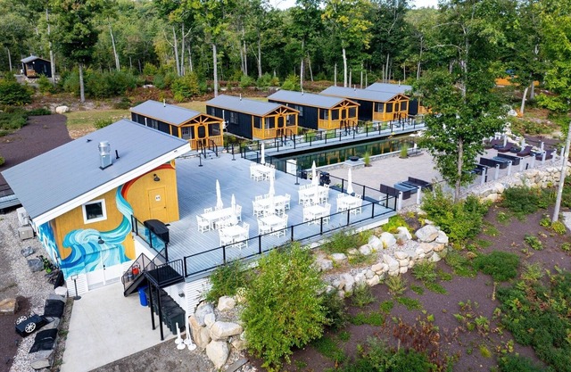 Couples Cottage Limit 4 1 Bedroom Cottage