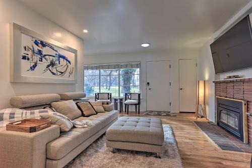 Couples Getaway in North End Boise - Walk to Dtwn