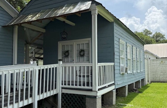 Cozy studio with WiFi and AC in charming Jackson