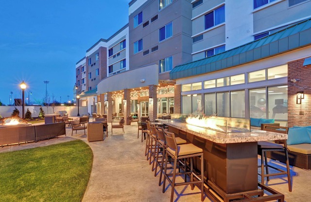 Courtyard by Marriott Long Island Islip/Courthouse Complex