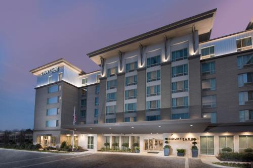 Courtyard by Marriott Atlanta Alpharetta/Avalon Area