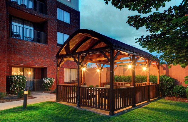 Courtyard by Marriott Anniston Oxford