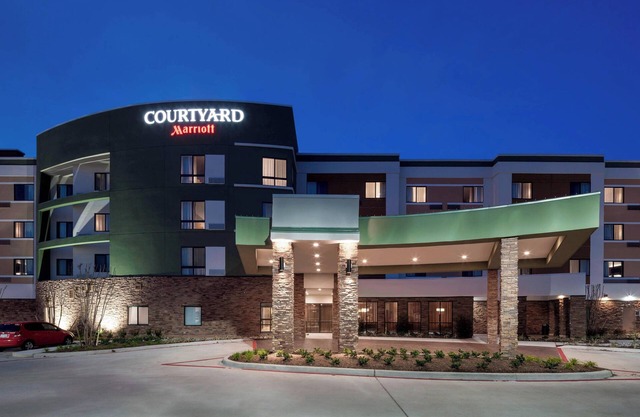 Courtyard by Marriott Houston North/Shenandoah