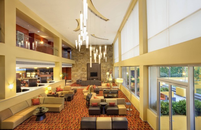 Courtyard by Marriott Leon at the Poliforum