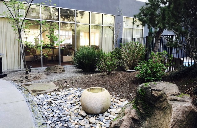 Courtyard by Marriott Oakland Downtown