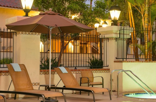 Courtyard by Marriott Old Town