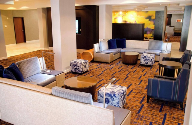 Courtyard by Marriott Waterbury Downtown