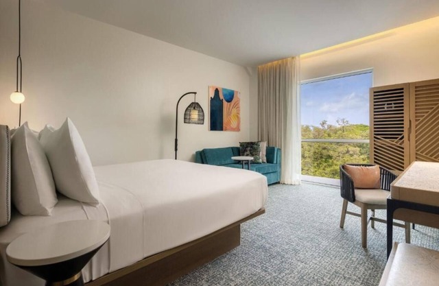 Courtyard Curacao King Deluxe, Spacious Room, Modern Comforts, Prime Location