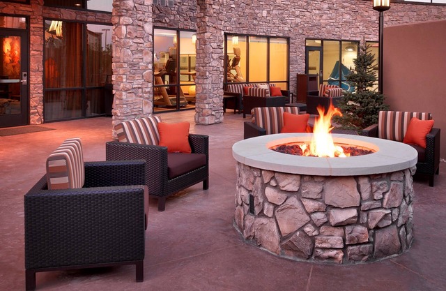 Courtyard Lehi at Thanksgiving Point