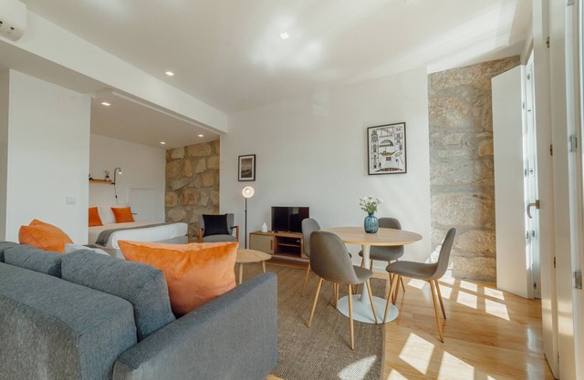 COURTYARD OPORTO DESIGN APARTMENT B